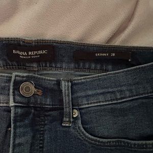 Banana republic denim jeans, size 28 skinny dark wash
